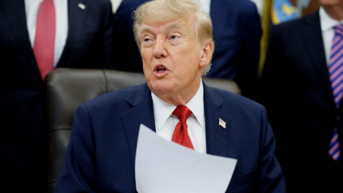Trump Announces $15 Billion Iowa Steel Plant Linked to India’s Essar Group
